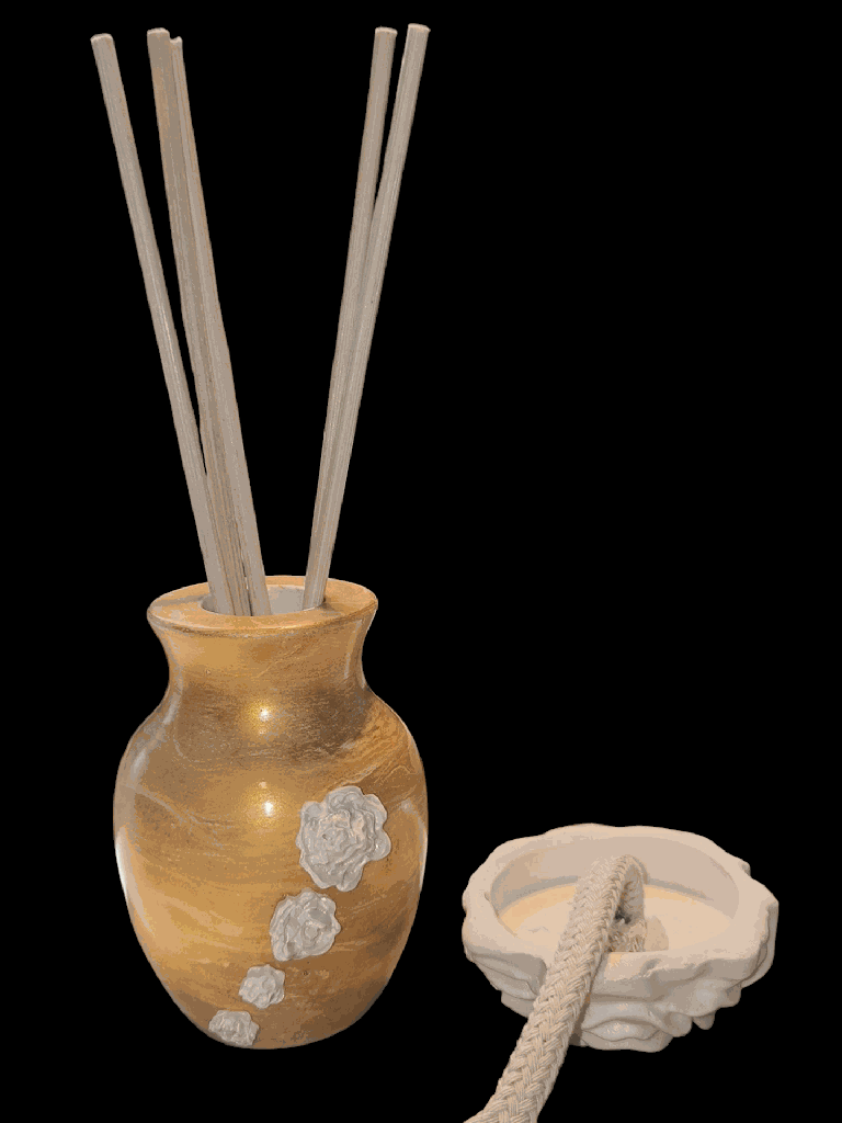 vase amphore or batonnets et rose envers.png
