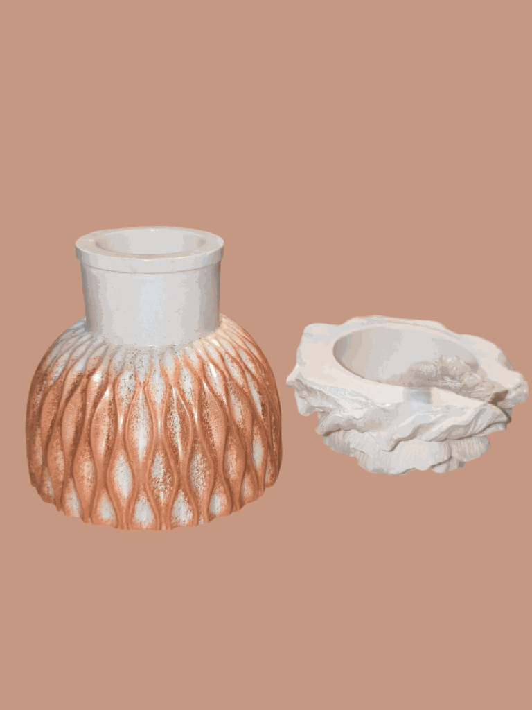 Vase strié marron rose a l'envers.png