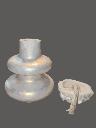 Vase vague blanc  nacré avec rose envers.png