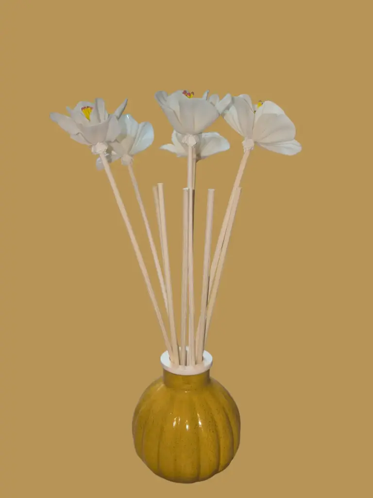 Diffuseur par Capillarité pour Parfums d'Ambiance - Diffuseur citrouille moutarde pailletée en plâtre et 5 BATONNETS (fabrication artisanale) pièce unique. Pensez à lire les recommandations d'utilisation. (ATTENTION les fleurs sont en options)
